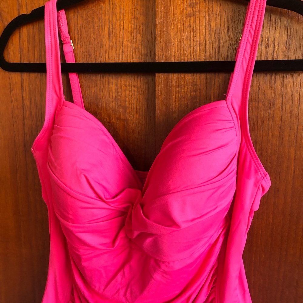 La Blanca Hot Pink One Piece Swimsuit - Picture 3 of 6